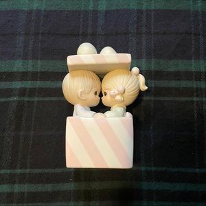 Enesco Precious Moments Christmas Musicbox